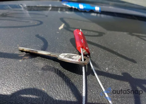 2003 Chevrolet Tahoe Z71 из США, поврежденный, VIN 1GNEK13Z53R190255